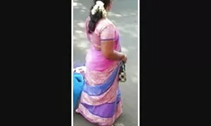 Orang india menjilat ...