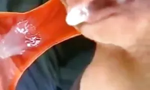 Kentut dubur dengan  ...